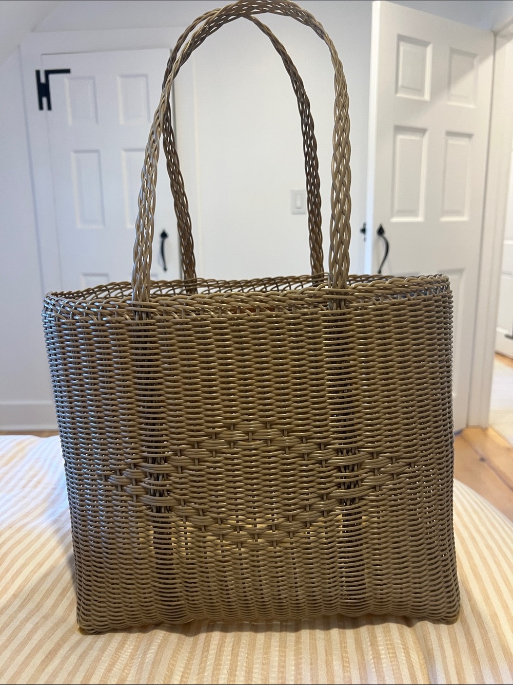 Palorosa Tote Basket, Medium, Sand
